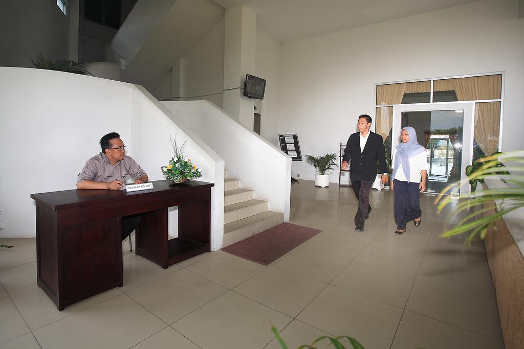 Hotel Narmada Convention Hall Mataram Esterno foto