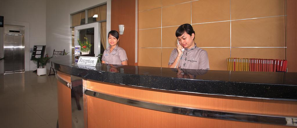Hotel Narmada Convention Hall Mataram Esterno foto